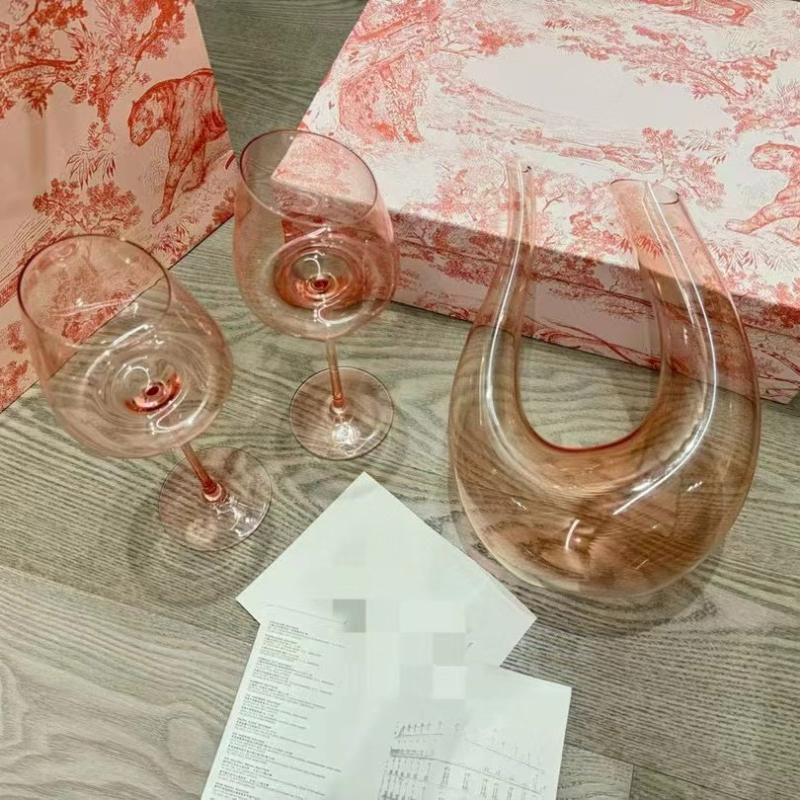 Set decantor de vin roșu din cristal cu pahare înalte, într-o cutie cadou
