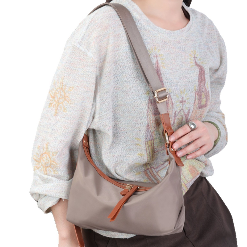 Casual ženska torba s nišnim dizajnom, Oxford platno i prava koža, mala crossbody torba za rameno