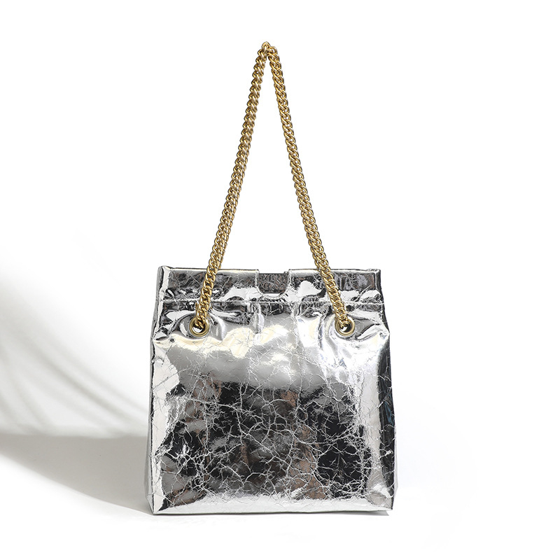 Kožna ženska torba s nišnim dizajnom, tote torba od vršnog sloja kravlje kože, velika kapaciteta, moderan ramenski ili crossbody stil