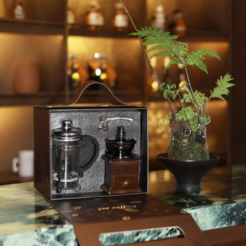 Set măcinător cafea boabe și cafetieră franceză – stil retro, cutie cadou