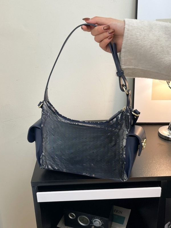Jesensko 2025 – Ženska retro crossbody torba, velika kapaciteta, svestran stil