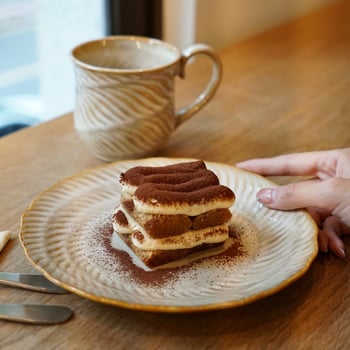 Set de cafea din ceramică cu ceașcă și farfurioară, finisaj vitrificat la cuptor, stil retro japonez