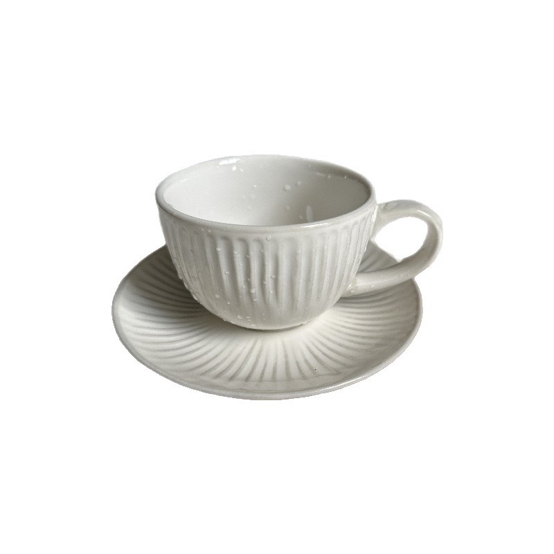Set de cești de cafea din ceramică cu glazură de cuptor, stil european, lux discret, pentru uz casnic — cești și farfurioare