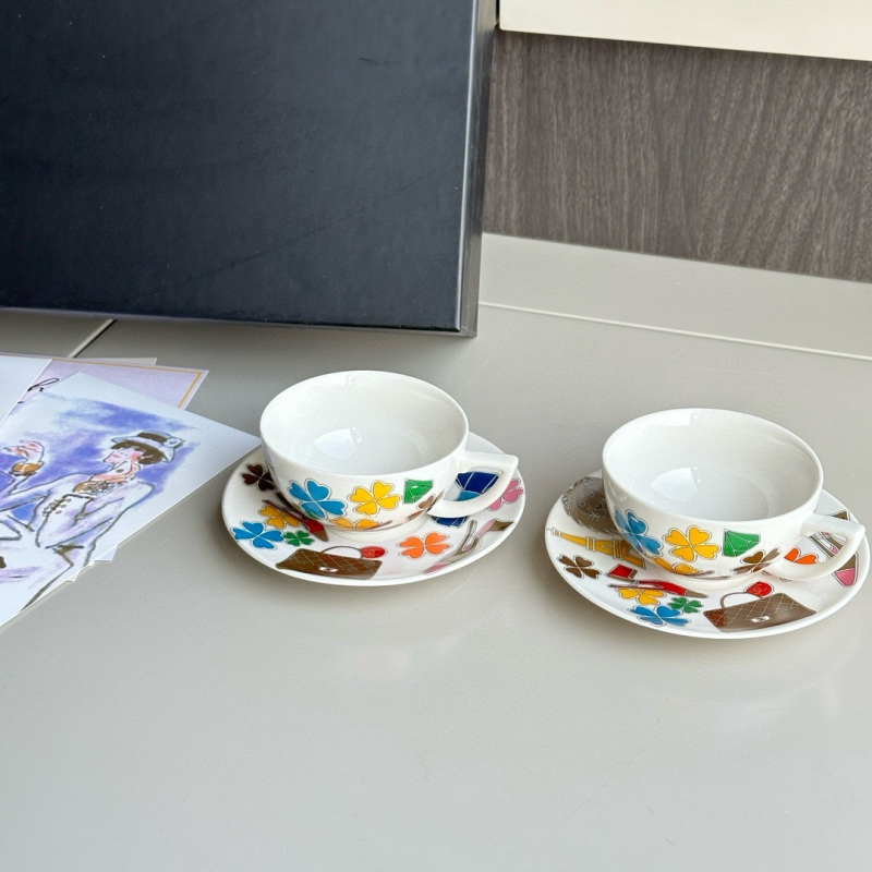 Set de cafea din ceramică, în stil Instagram, lux european discret, 2 cești și 2 farfurioare, într-o cutie cadou
