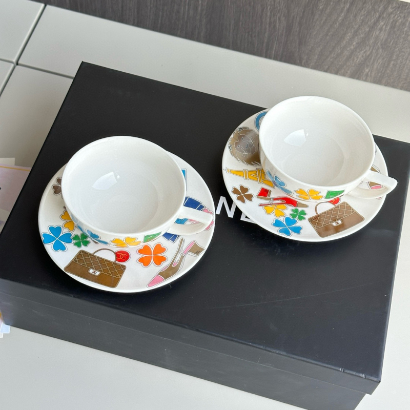 Set de cafea din ceramică, în stil Instagram, lux european discret, 2 cești și 2 farfurioare, într-o cutie cadou