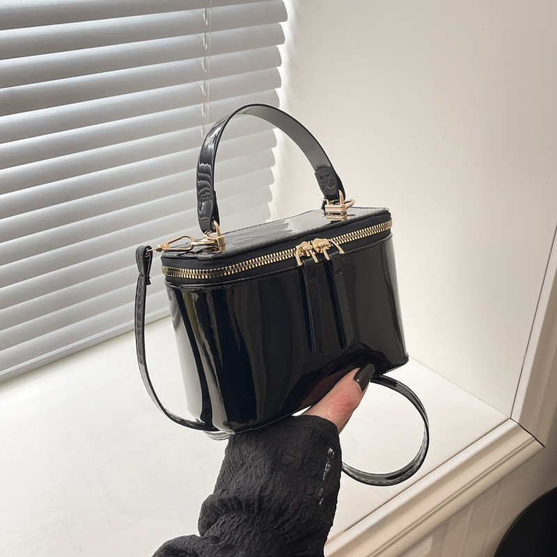 Ženska kvadratna torbica u korejskom stilu, mini crossbody torbica, 2026 izdanje