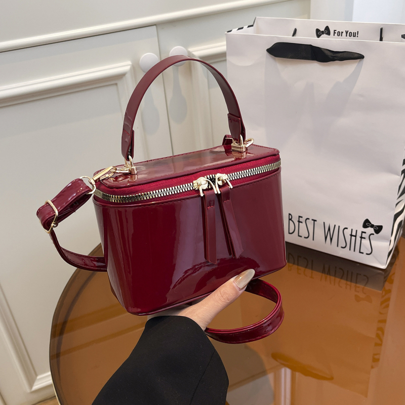 Ženska kvadratna torbica u korejskom stilu, mini crossbody torbica, 2026 izdanje