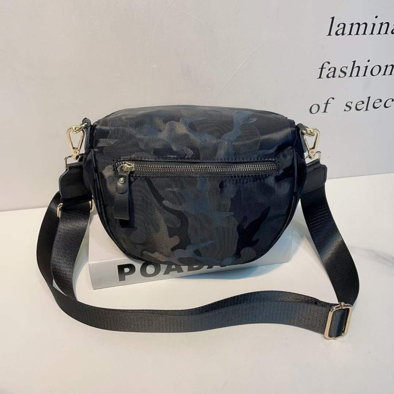 Ženska crossbody torba od Oxford materijala, mala, korejskog stila