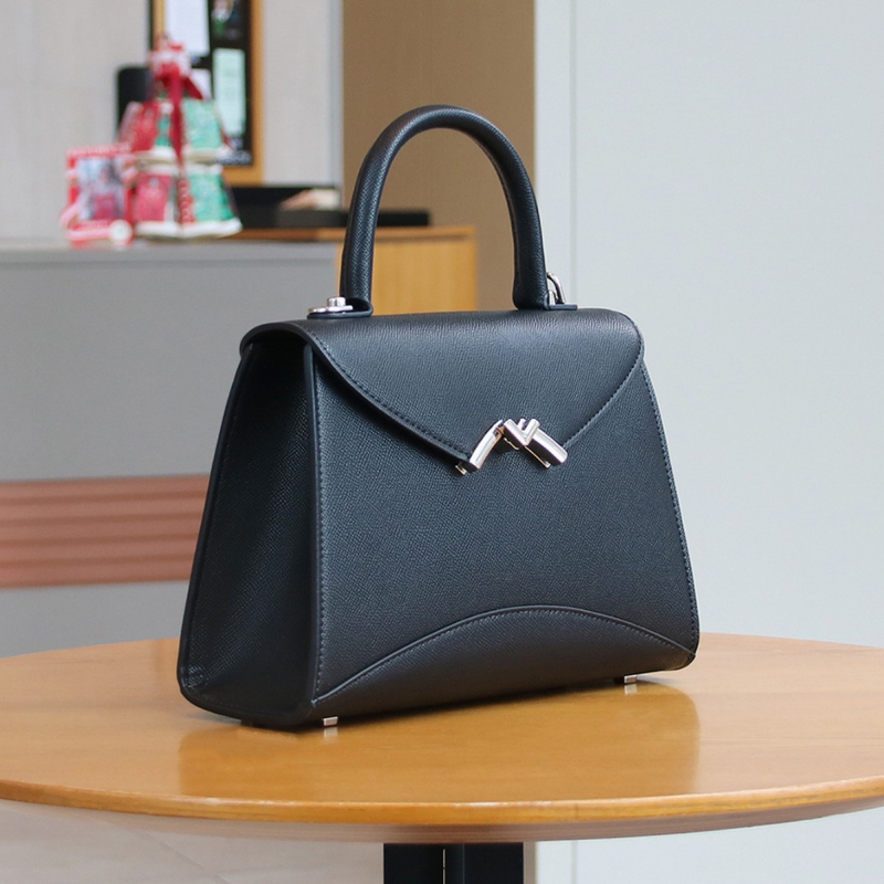 M Buckle visoko kvalitetna teksturirana ženska torbica, Kelly stil za rame i crossbody, vintage dojam, jednostavan dizajn, svestrana