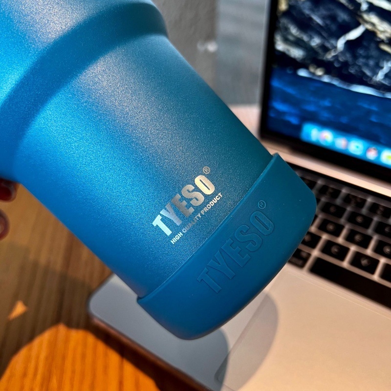 Tyeso cană termică cu husă din silicon și bază din oțel inoxidabil, stil sport, 30/40 oz, suport din silicon antiderapant