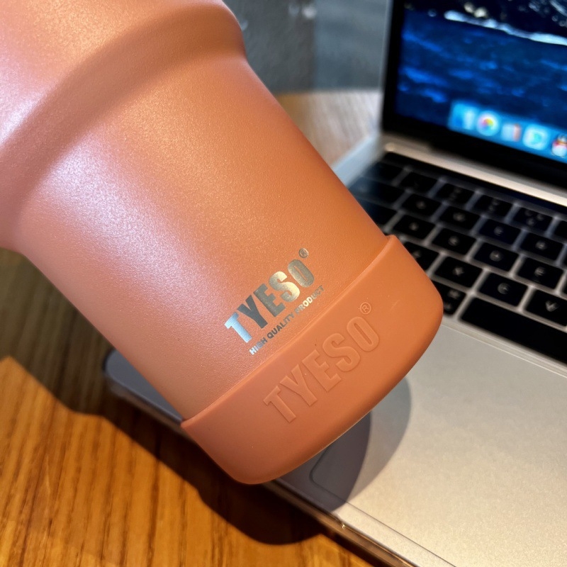 Tyeso cană termică cu husă din silicon și bază din oțel inoxidabil, stil sport, 30/40 oz, suport din silicon antiderapant