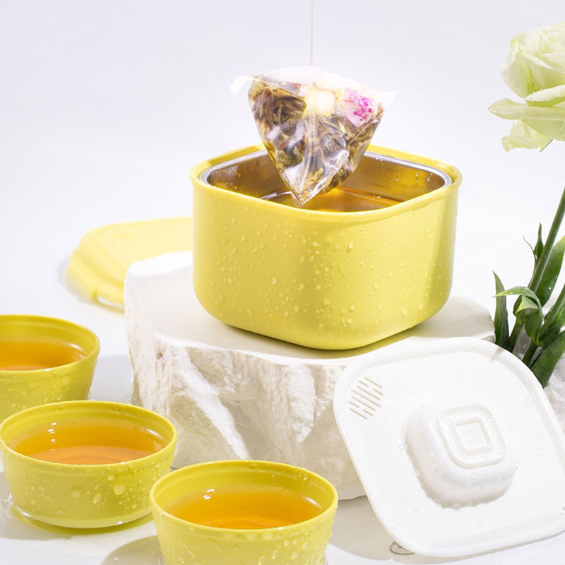 Set personalizat de ceai din oțel inoxidabil: ceainic și trei cești, izolație din plastic, compact și portabil pentru drumeții în aer liber.