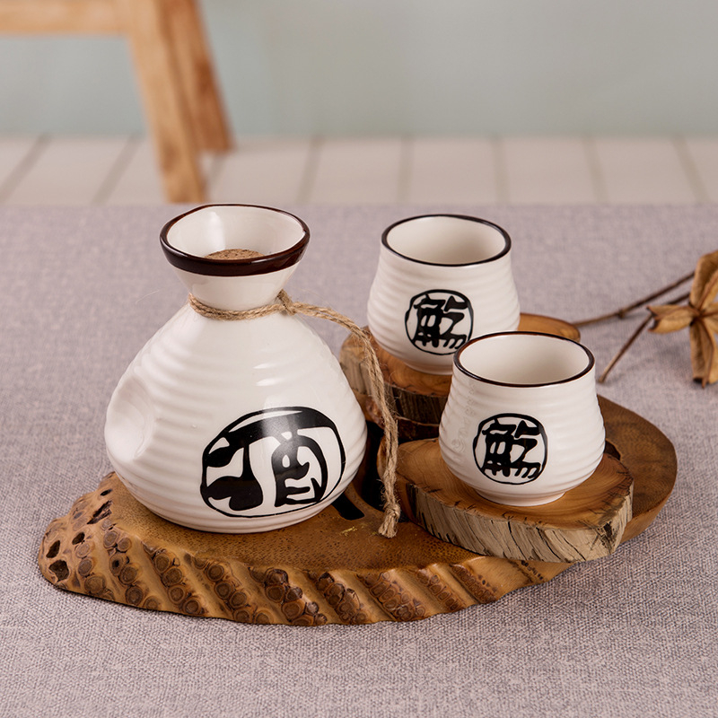 Set de pahare pentru sake în stil japonez, porțelan, pahare mici de sake, dozator de băuturi și flacon de încălzire, set de 3 piese