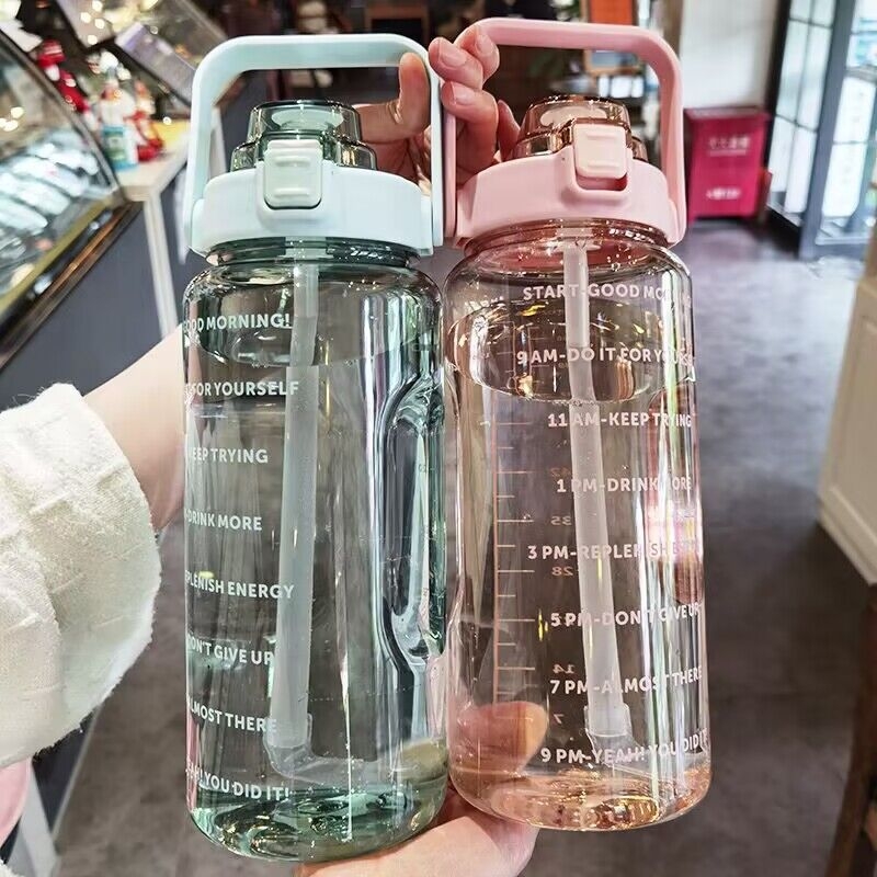 Sticlă de apă cu capacitate mare 2000 ml, sport, din plastic, cu pai, rezistentă la temperaturi înalte