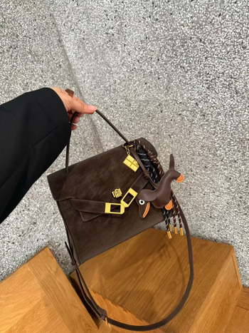Retro Maillard Postman Kelly torba, mini veličina, crossbody torba preko ramena za svakodnevnu upotrebu, jesen-zima 2025