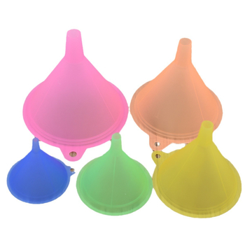 Set de 5 pâlnii din plastic, colorate în nuanțe de bomboane, pentru uz casnic, diferite dimensiuni, 5 buc., 71 g