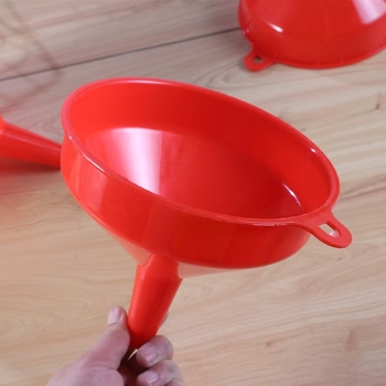 Pâlnie mare din plastic pentru ulei