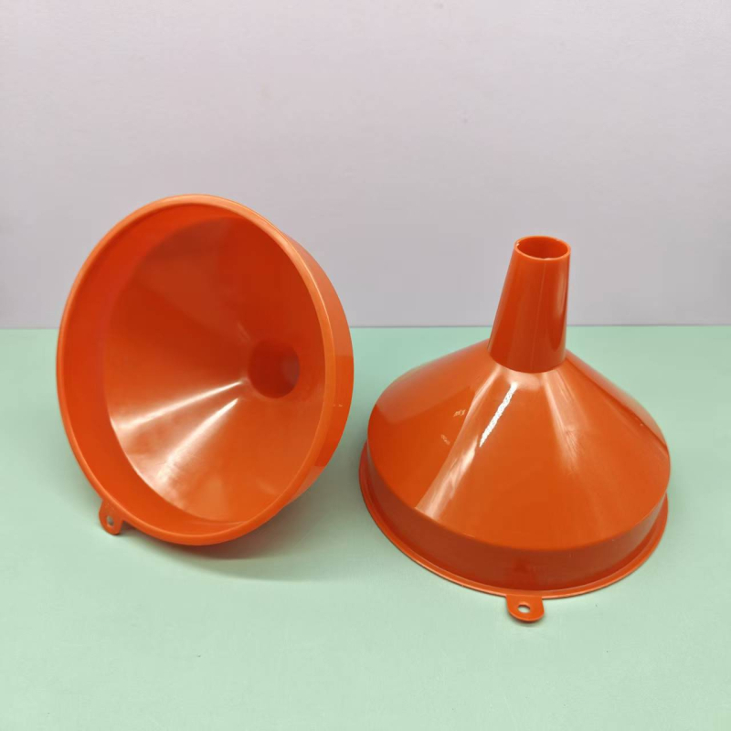 Pâlnie roșie din plastic, mare, 18 cm, cu unealtă de distribuție a uleiului