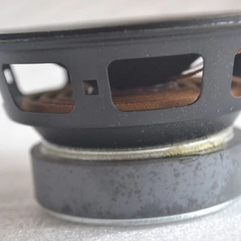 4-inčni subwoofer, 4 Ω, 30 W, visokoučinkoviti srednobosni zvučnik, promjer 105 mm