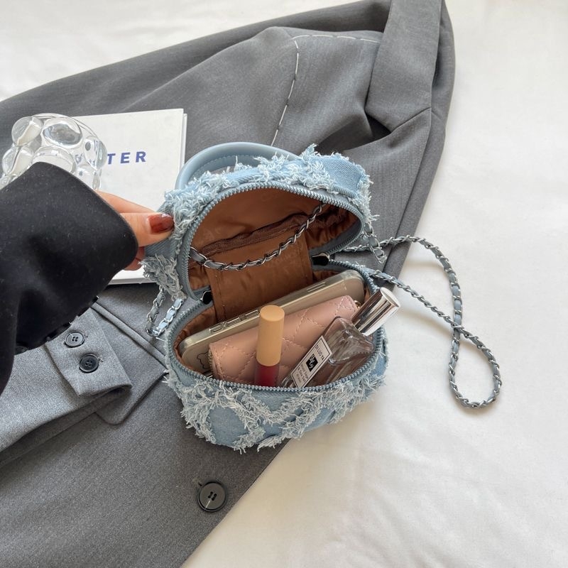 Ženska plava denim torba u retro stilu, nišna moda, proljeće 2025, crossbody torba s jednim remenom, kompaktni kvadratni dizajn