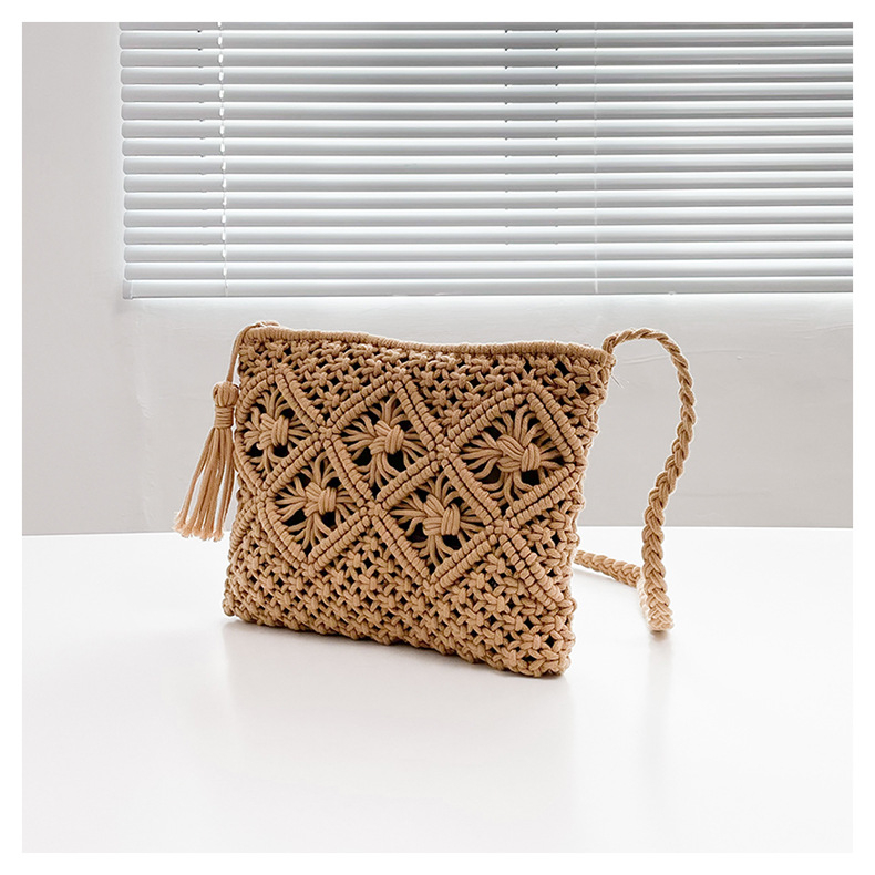 Ženska torbica s resicama, crossbody od pamucne uzadi, mala kvadratna tkanita torba
