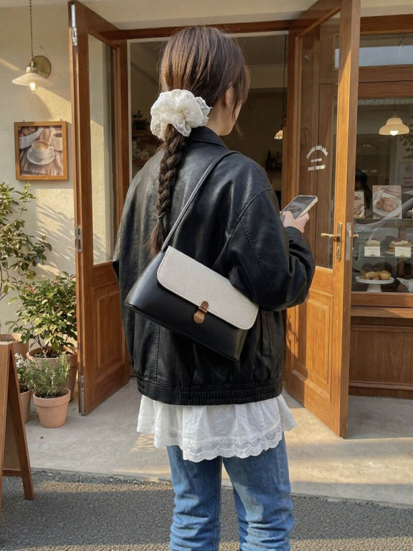 2026 nova korejska retro mala kvadratna torbica za žene, svestrana za ramenu i crossbody, pleteni visokog sjaja