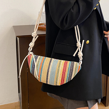 Nova dumpling torba 2026 - srednje veličine, slamnatog materijala, crossbody, gradski stil