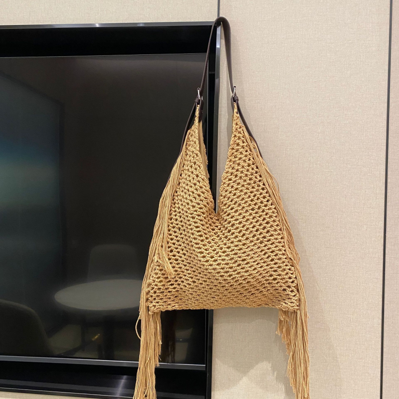 Moderna tote torba za odmor s resicama i prorezanim pletenjem, ručno izrađena ženska crossbody torba