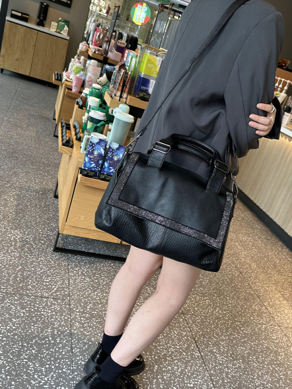 Ženska kožna torba s velikim kapacitetom, crossbody u europsko-američkom stilu, dnevna upotreba, s kristalima