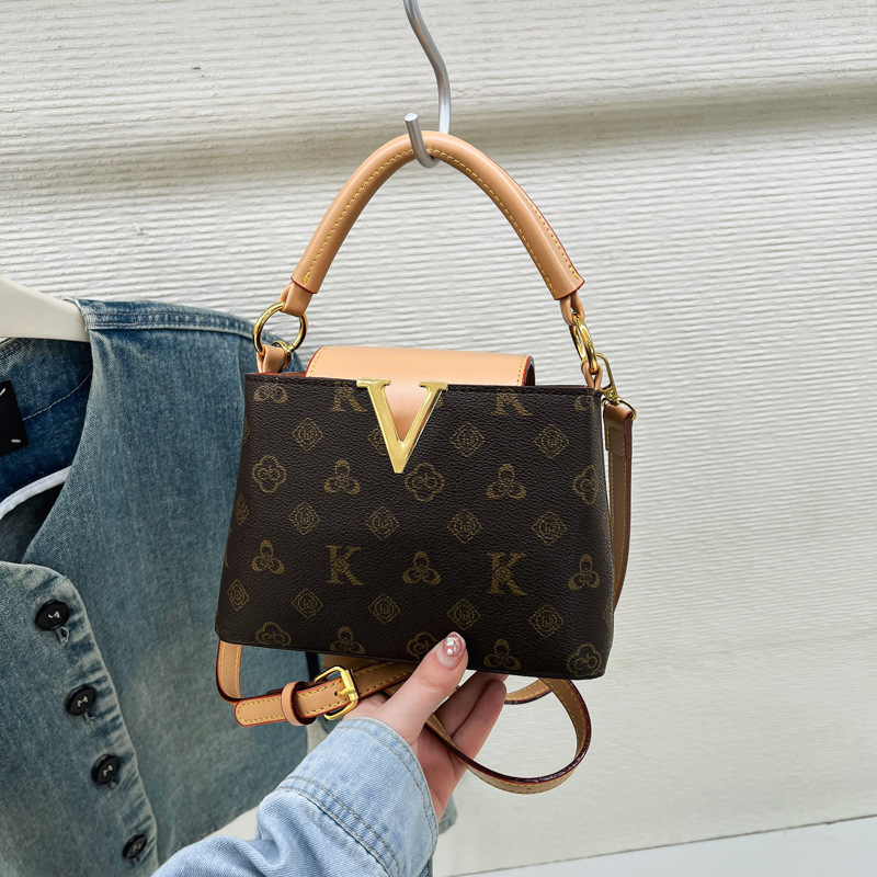 Ispisana torbica s crossbody remenom, velika kapaciteta, PU bucket torba za žene, retro luksuzni stil.