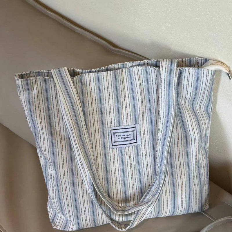 Ženska platnena torba s prugama, velika kapaciteta, umjetnički opušten stil, proljeće-ljeto, torba za nošenje u ruci ili na rame