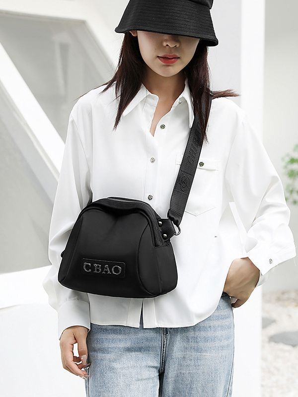 Najlon torbica za žene s retro dizajnom slova, crossbody preko ramena, školjkastog oblika, velika kapaciteta