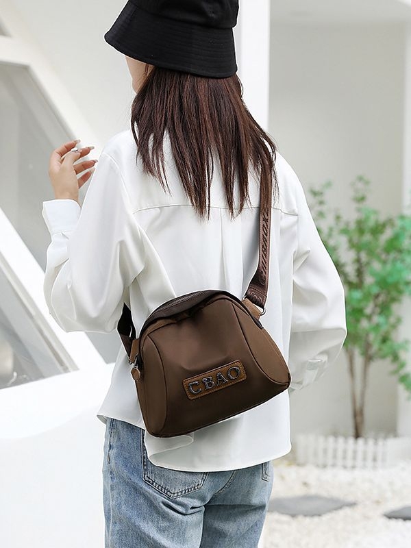 Najlon torbica za žene s retro dizajnom slova, crossbody preko ramena, školjkastog oblika, velika kapaciteta