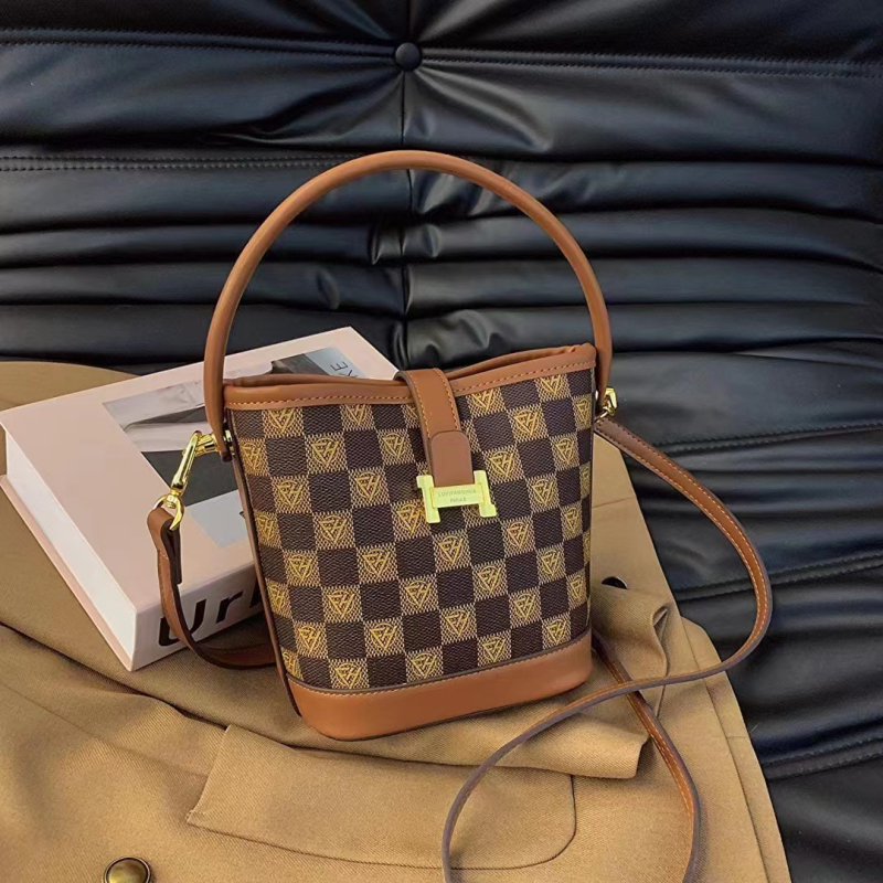 Louis Fanghua Ženska bucket torbica s teksturiranom PVC teksturom, 2024 nova casual torba za rame ili crossbody, srednja veličina