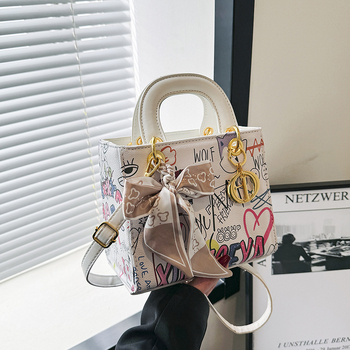 PU ženska torba s grafitima, mala veličina, crossbody, ulični stil, inspirirana princezom Dianom, torba s šalom