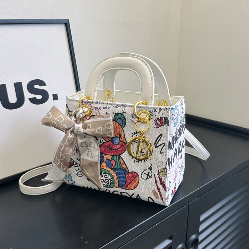 PU ženska torba s grafitima, mala veličina, crossbody, ulični stil, inspirirana princezom Dianom, torba s šalom