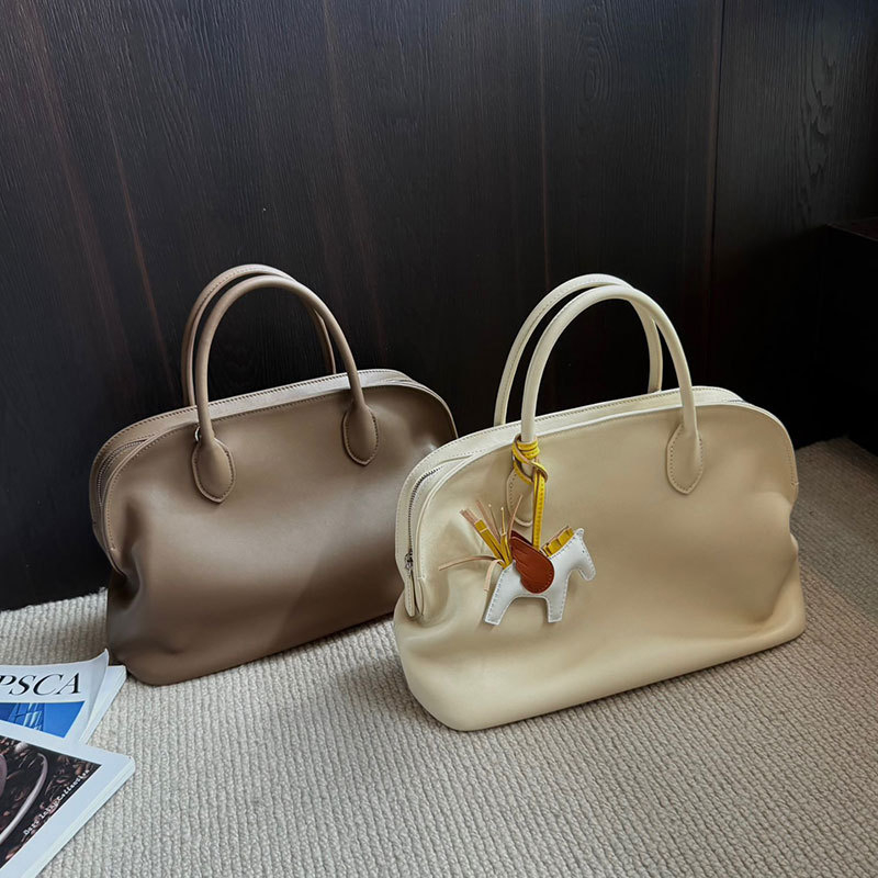 2025 ženska torba nišnog dizajna s motivima oblaka i školjke — na rame ili crossbody