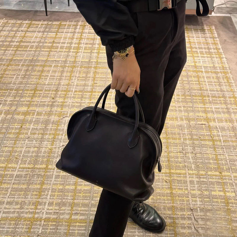 2025 ženska torba nišnog dizajna s motivima oblaka i školjke — na rame ili crossbody