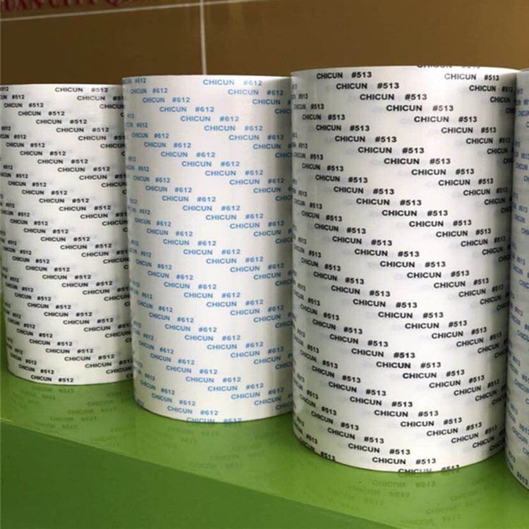 Chicun 511/512/513 bandă dublu adezivă din țesătură nețesută, rezistentă la temperaturi înalte, cu adeziv acrilic, pentru imprimare publicitară pe plastic