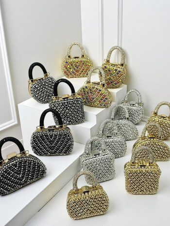 Clutch torbica sa kristalima, lančana traka, mini ženska torba, moderna i svestrana