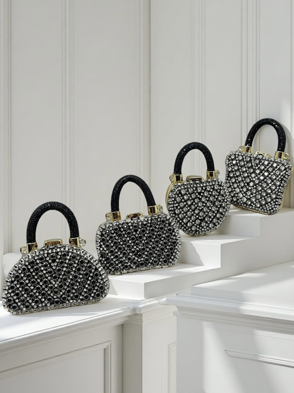 Clutch torbica sa kristalima, lančana traka, mini ženska torba, moderna i svestrana