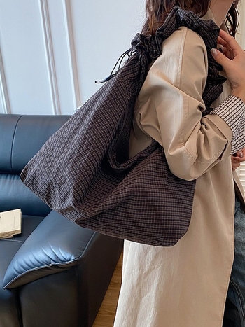2025 nova ženska Puff torba s kariranim uzorkom, preko ramena i crossbody, velika kapaciteta, tote za svakodnevnu upotrebu, svestran modni cloud bag