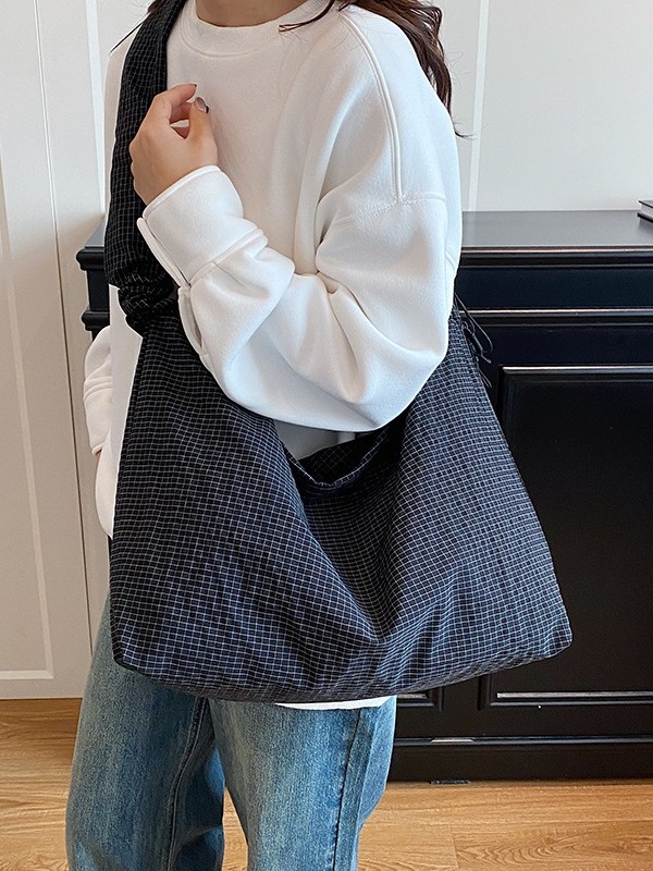 2025 nova ženska Puff torba s kariranim uzorkom, preko ramena i crossbody, velika kapaciteta, tote za svakodnevnu upotrebu, svestran modni cloud bag