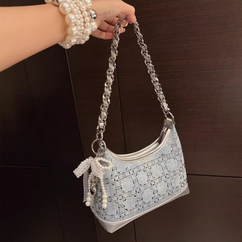 Ženska crossbody torba za svakodnevnu upotrebu, moderna i minimalistička