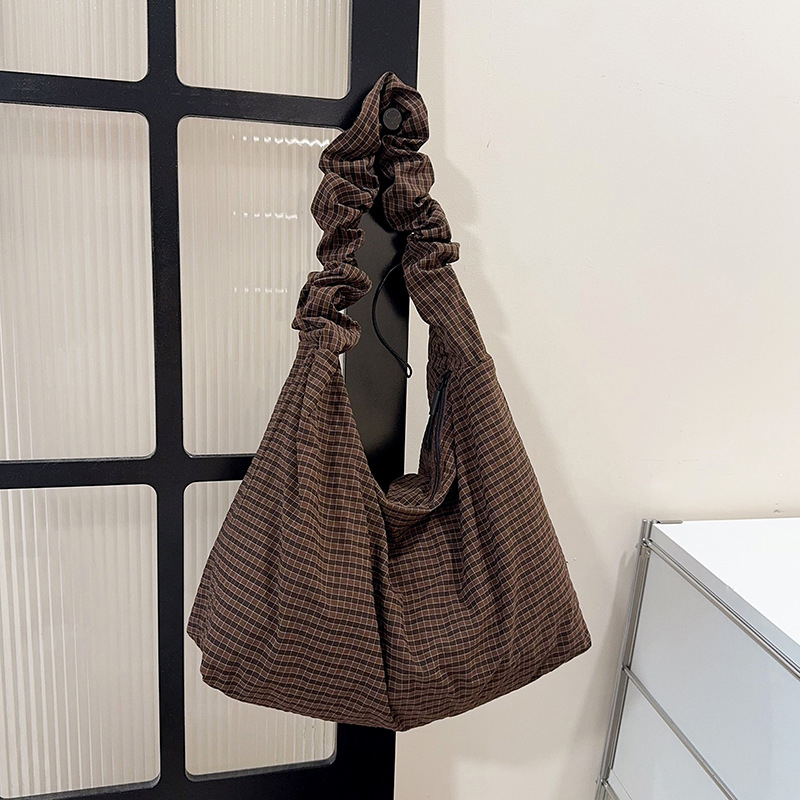 Ženska torbica za ramena u korejskom stilu s motivom oblaka i cvijeća, 2025 jesen-zima, jednostavan crossbody dizajn.