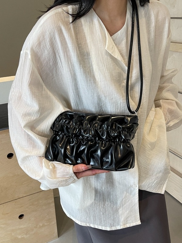 Srebrna mini ženska torbica s plisiranim dizajnom oblaka, ljeto 2024, crossbody torba