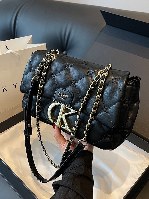 Moderna torbica za rame s prešivanim kvadratićem, lančanim remenom, korejski stil, Chanel nadahnut dizajnom, jedinstven dizajn s slovima