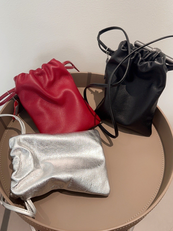 Nova kožna torbica za mobitel s plisiranjem i vezicom, mini crossbody torbica za žene
