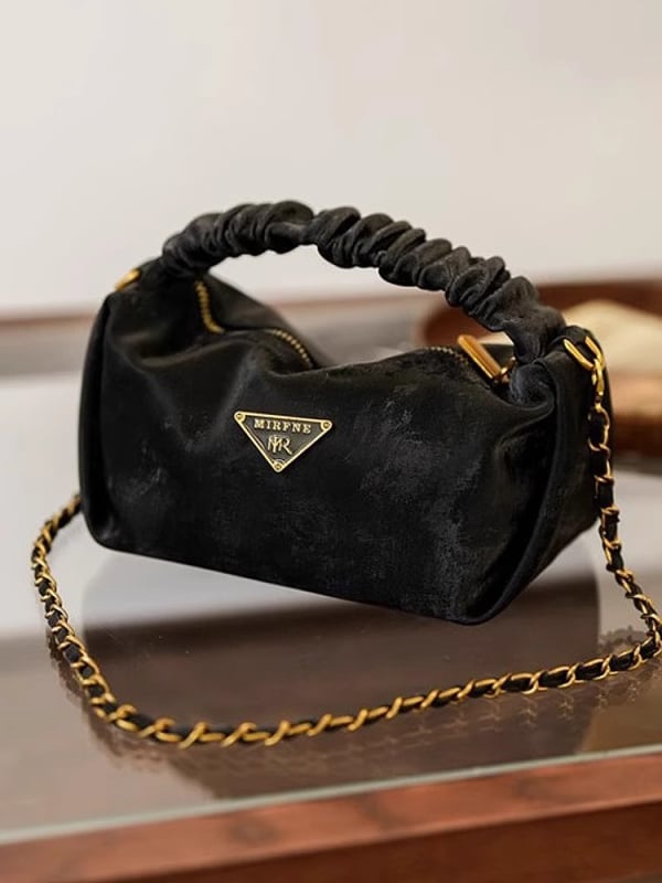 Ženska mini torbica, 2026 novi stil, teksturirani vanjski dio, crossbody torba oblaka, lagana