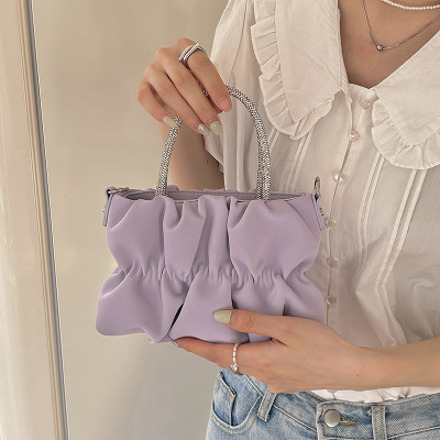 Crossbody torba s kristalima i lancem, plisiran dizajn u stilu oblaka, elegantna ženska torba za ramena, casual i svestrana